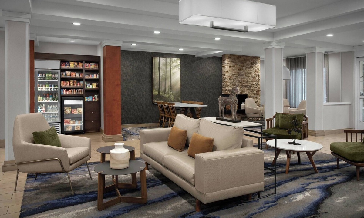Rogers Hotel | Fairfield Inn & Suites by Marriott Rogers