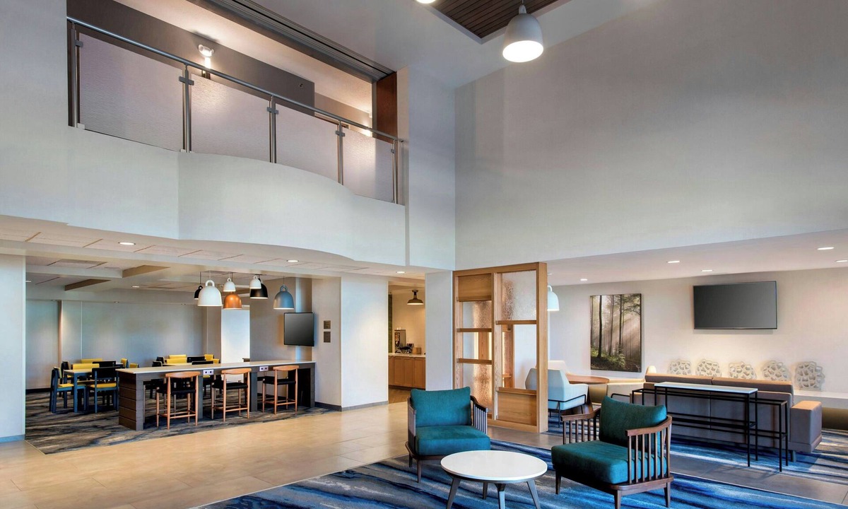 Rome Hotel | Fairfield Inn & Suites by Marriott Rome