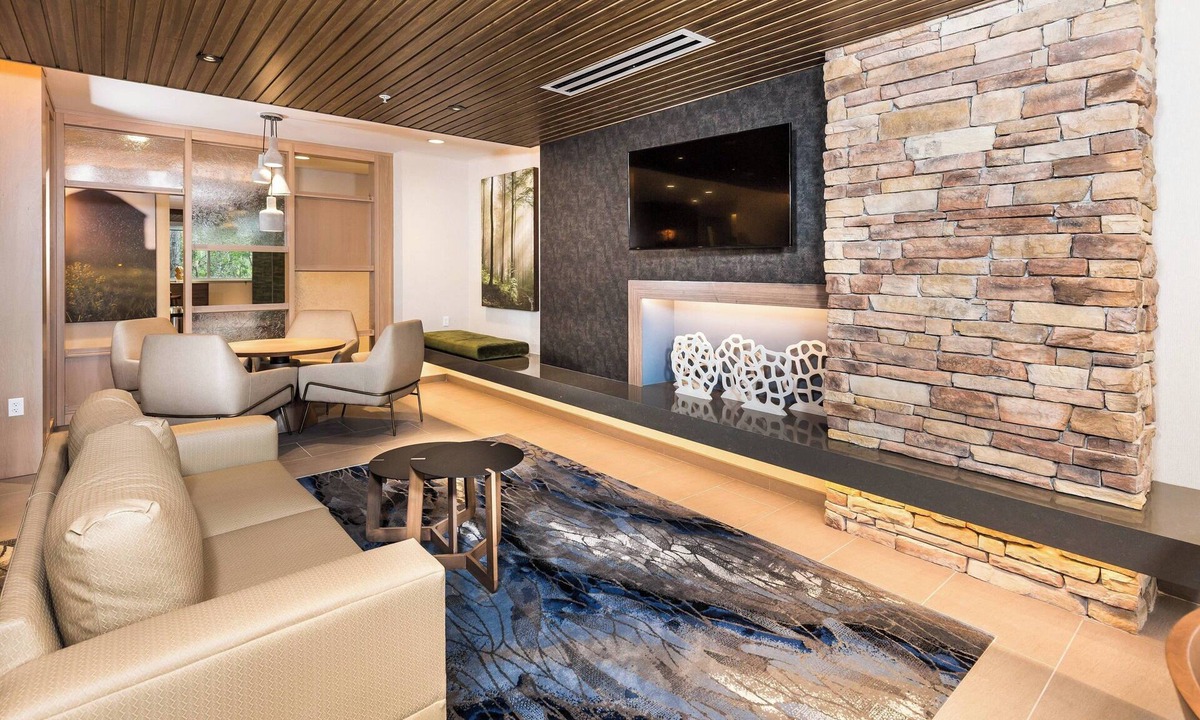Crestview Hotel | Fairfield Inn & Suites by Marriott Crestview