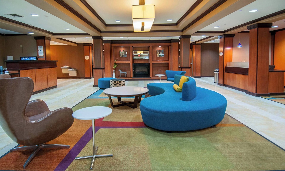 Hollywood Park Hotel | Fairfield Inn & Suites San Antonio North - Stone Oak
