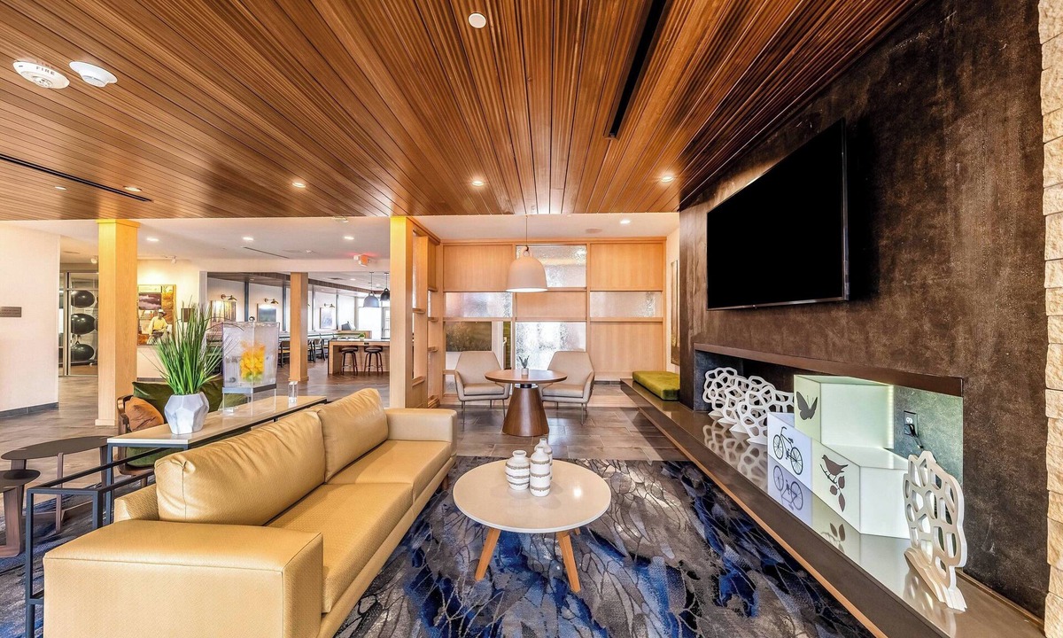 Gainesville Hotel | Fairfield Inn & Suites by Marriott Gainesville I-35