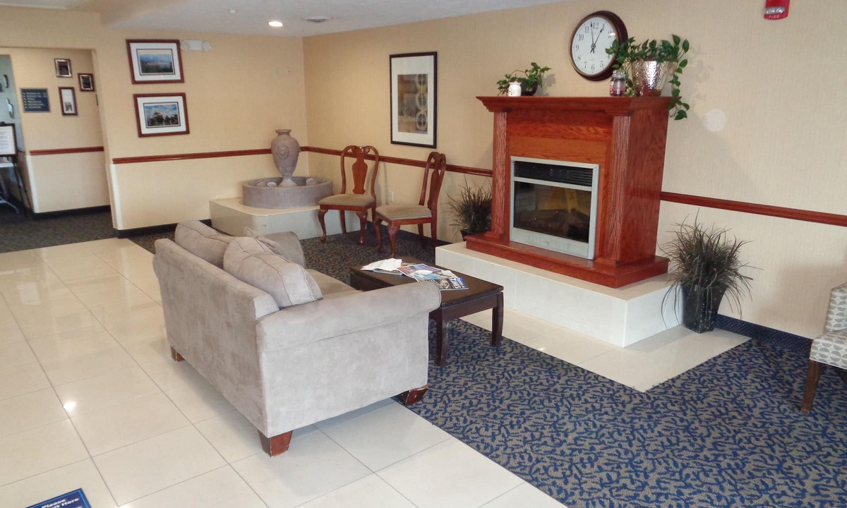Du Quoin Hotel | Fairgrounds Inn