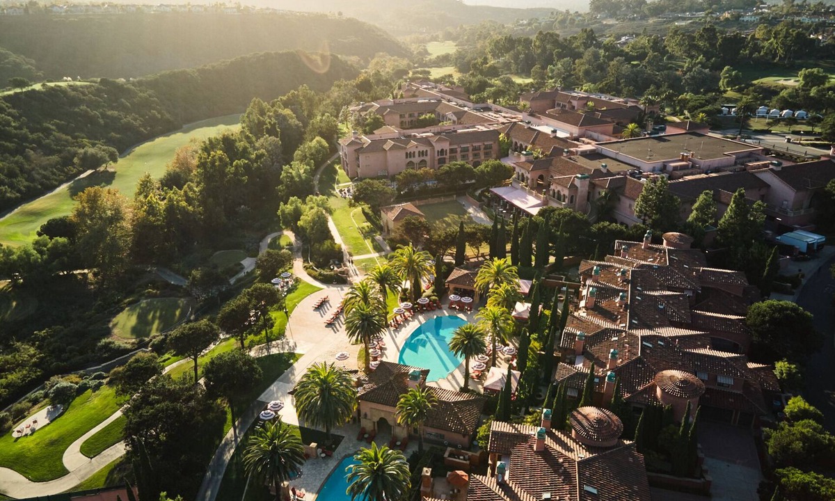 Carmel Valley Hotel | Fairmont Grand Del Mar