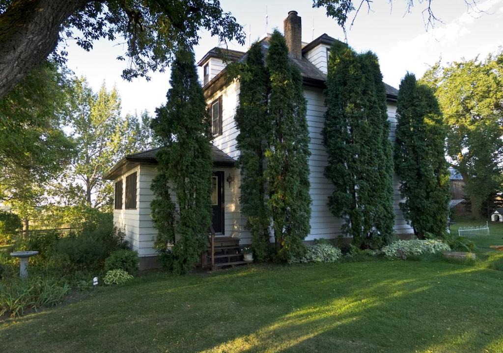 Minnedosa Bed & Breakfast | Fairmount Bed & Breakfast