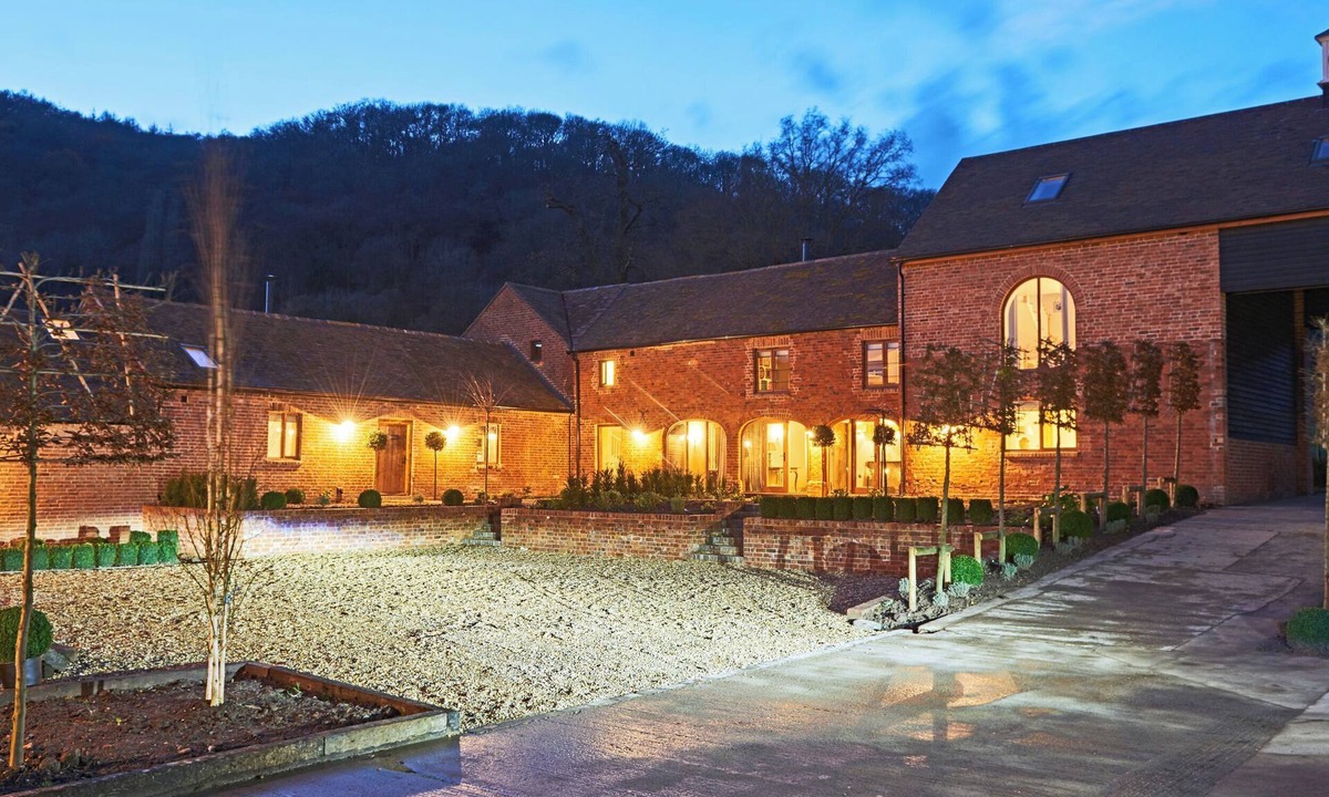 Moreton Cottage | Fairoaks Barns