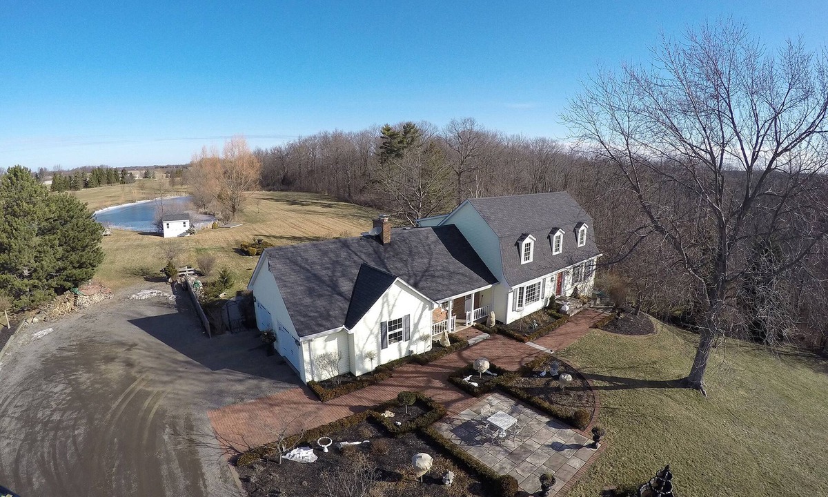 Louth House | Fairview Twenty Valley Vacation Home