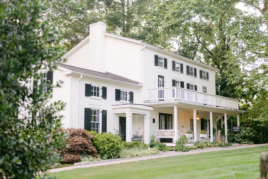 Centreville Bed & Breakfast | Fairville Inn