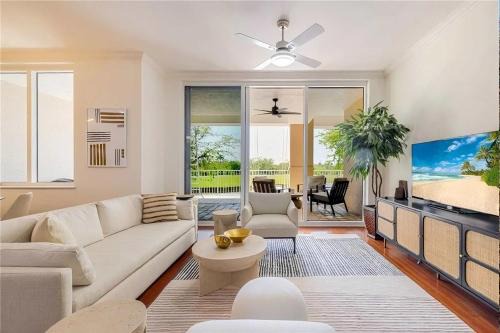 Estero Apartment | Fairway Lake Views