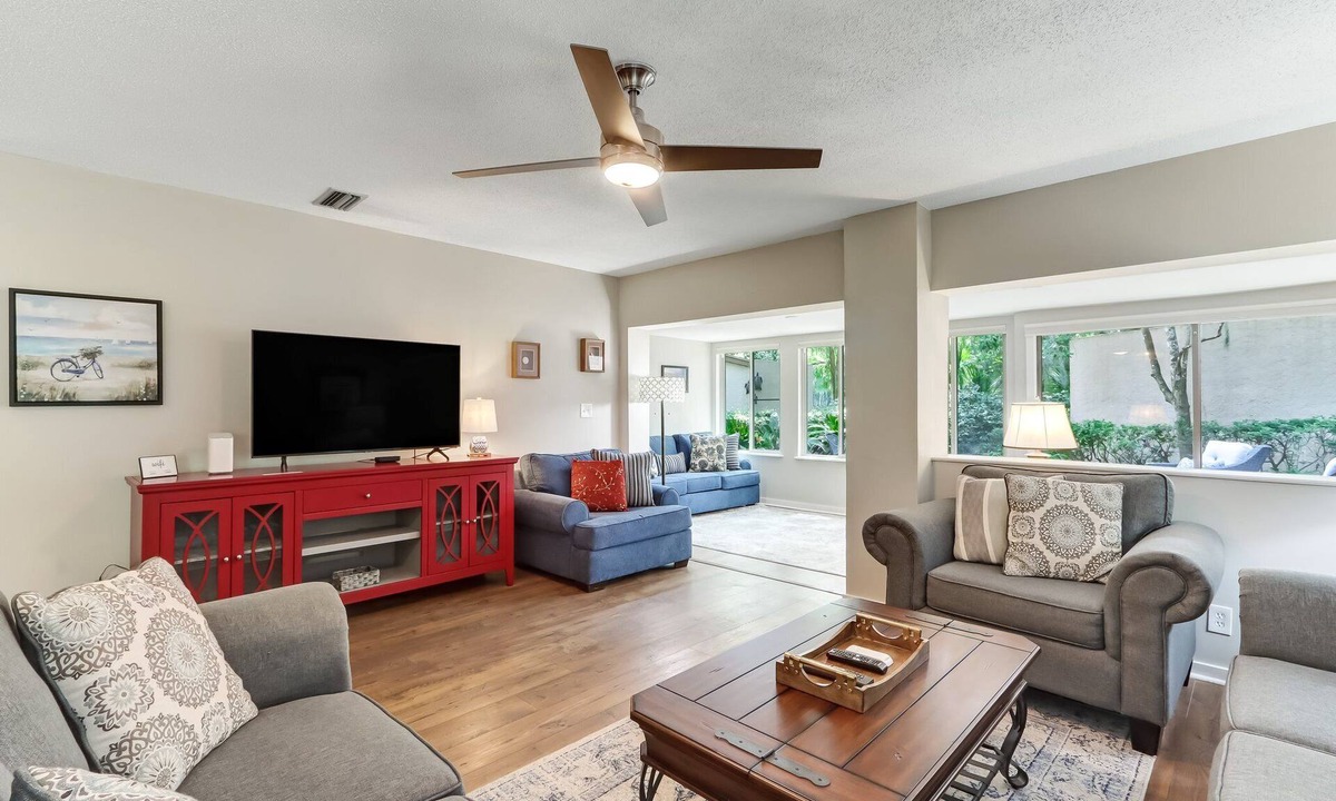 Fernandina Beach Villa | Fairway Oaks Villa - Access Private Resort Beaches!
