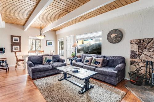 Incline Village House | Fairway Park Cabin