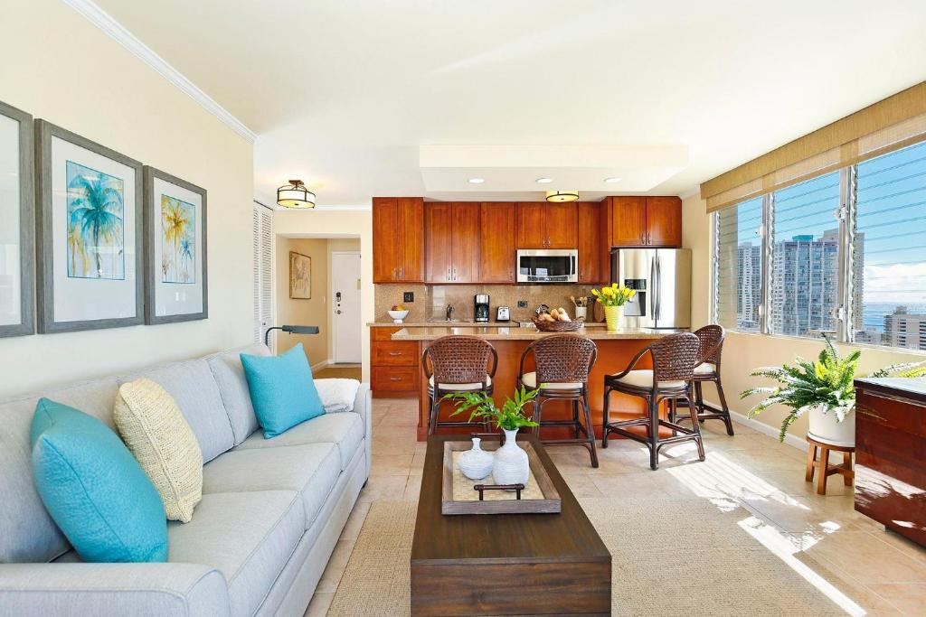 Waikiki House | Fairway Villa #2202