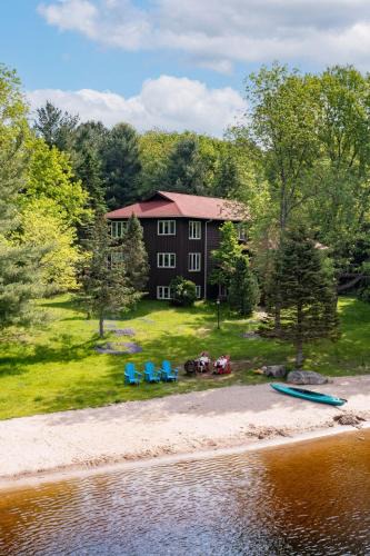 Huntsville Hotel | Fairy Bay Lakehouse