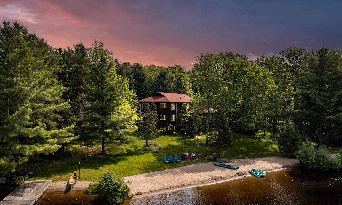 Huntsville House | Fairy Bay Lakehouse