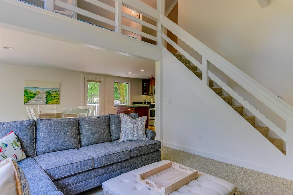 Intervale House | Fairy Cottage in the Wood