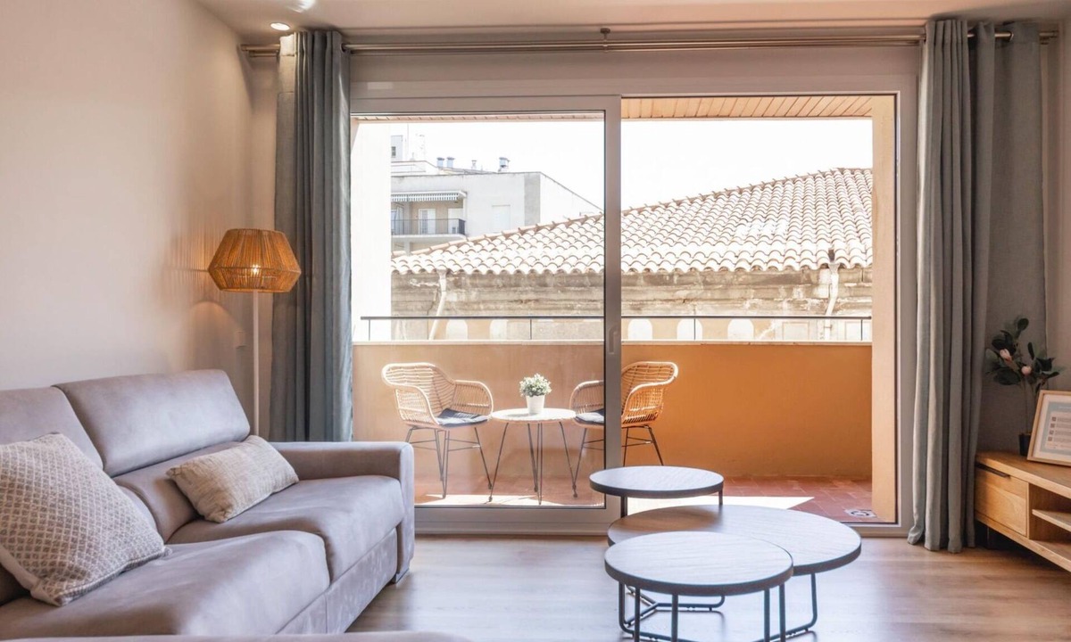 el Mercadal Apartment | Falcó - Holiday Apartment Rental in Girona | Bravissimo