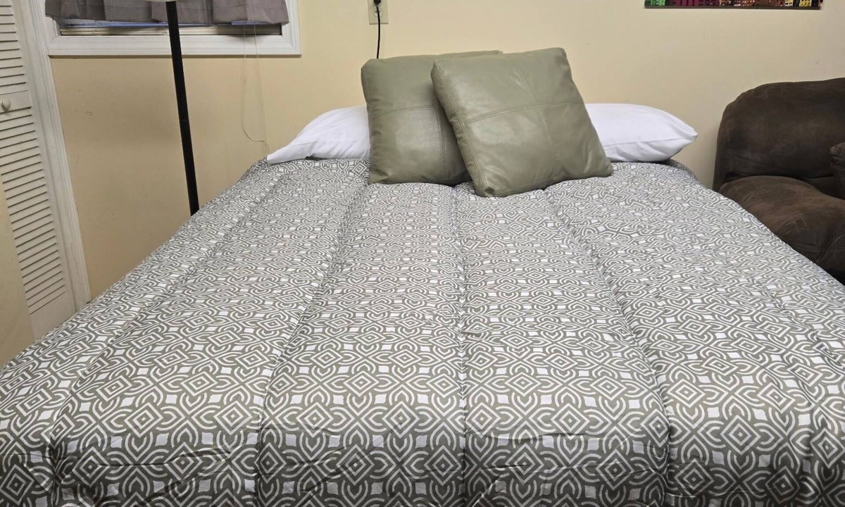 Windsor Apartment | Fall in Love with New England Charm this Fall!