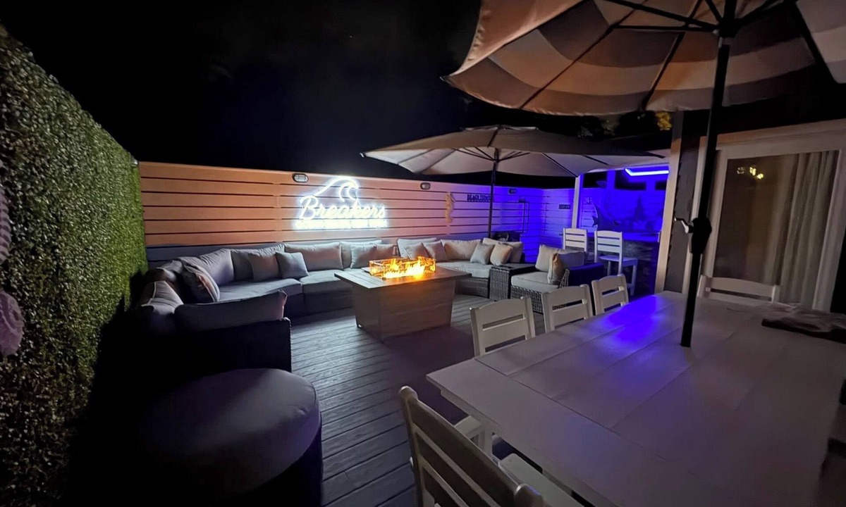 Ocean Beach House | 🍁 Fall into Coastal Luxury at Breakers – Ocean Beach, Fire Island 🍁