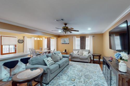 New Roads House | False River Gem w/Boat Dock! Serene Retreat