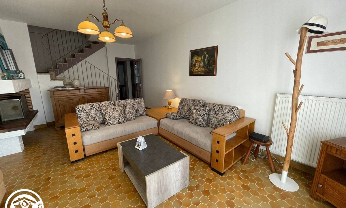 Saint-Gilles-Croix-de-Vie Cottage | Family Home in Saint Gilles Croix - Pets Allowed