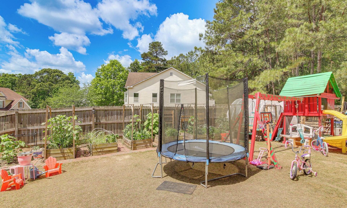 Loganville House | Families Welcome! Spacious Loganville Gem w/Yard