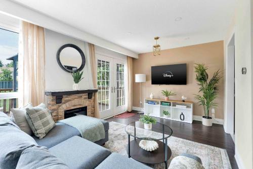 Norval House | Family 4BDR 2BA with Basement in Mississauga