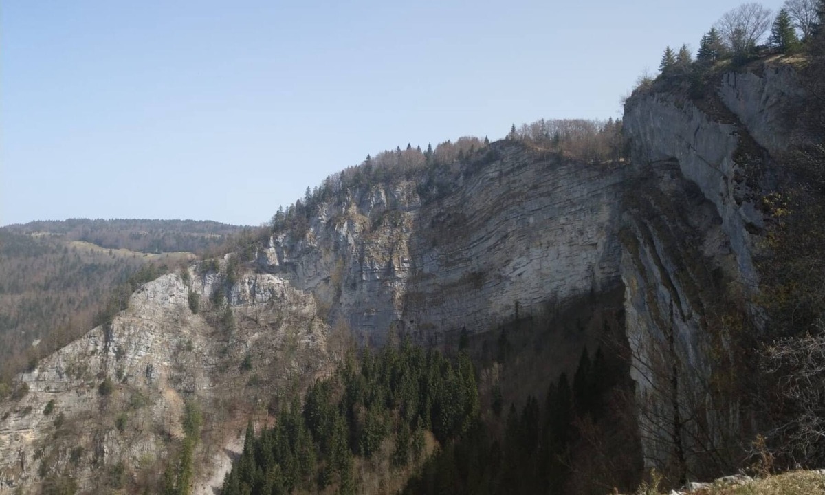 Septmoncel Apartment | Family and cozy cottage at the foot of the Rousses station