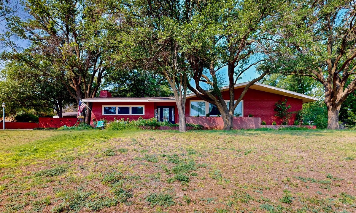 Lubbock House | Family and Dog Friendly Retreat in North Lubbock