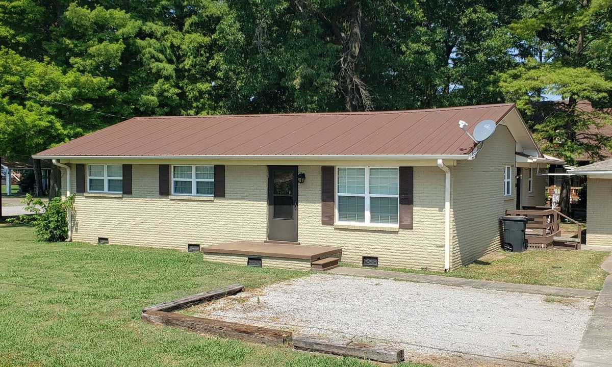 Hornbeak House | Family and Friends Retreat at Reelfoot Lake.