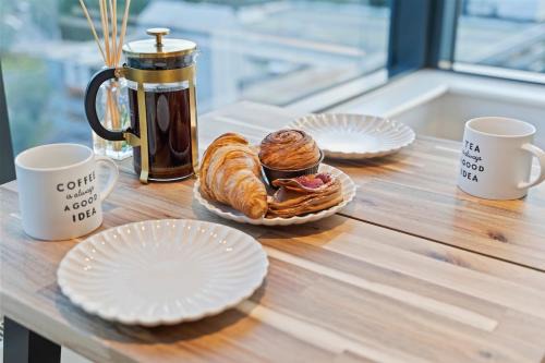 Sunbury on Thames Apartment | Family Apart for 6 Easy Booking