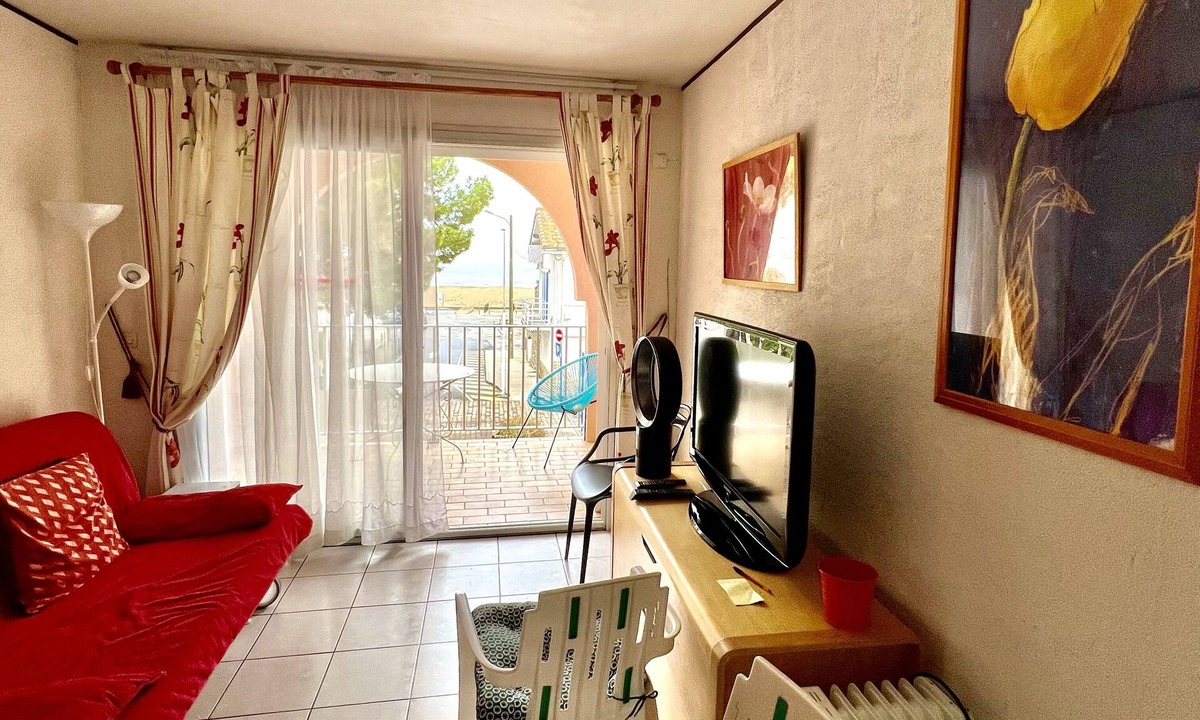 Plage d'Argeles Apartment | Family apartment with Racou center label