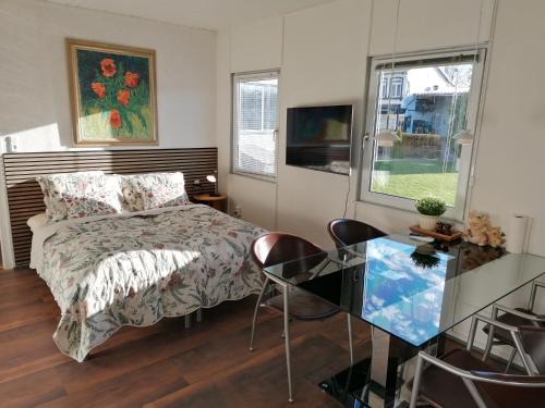 Kvaers Apartment | Family apartment in Kværs - bunk bed, kitchen and EV Charging