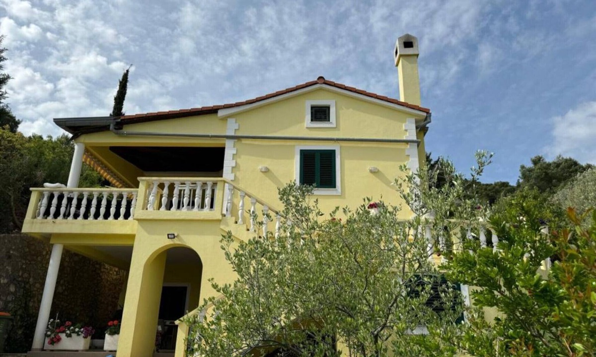 Muline Apartment | Family Apartment Sofija - Three Bedroom Apartment with Terrace