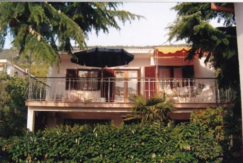 Cres Apartment | Family apartment with terrace