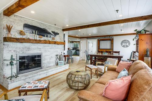 Dennis Port House | Family Beach Days: Dog-Friendly Cape Cod Condo