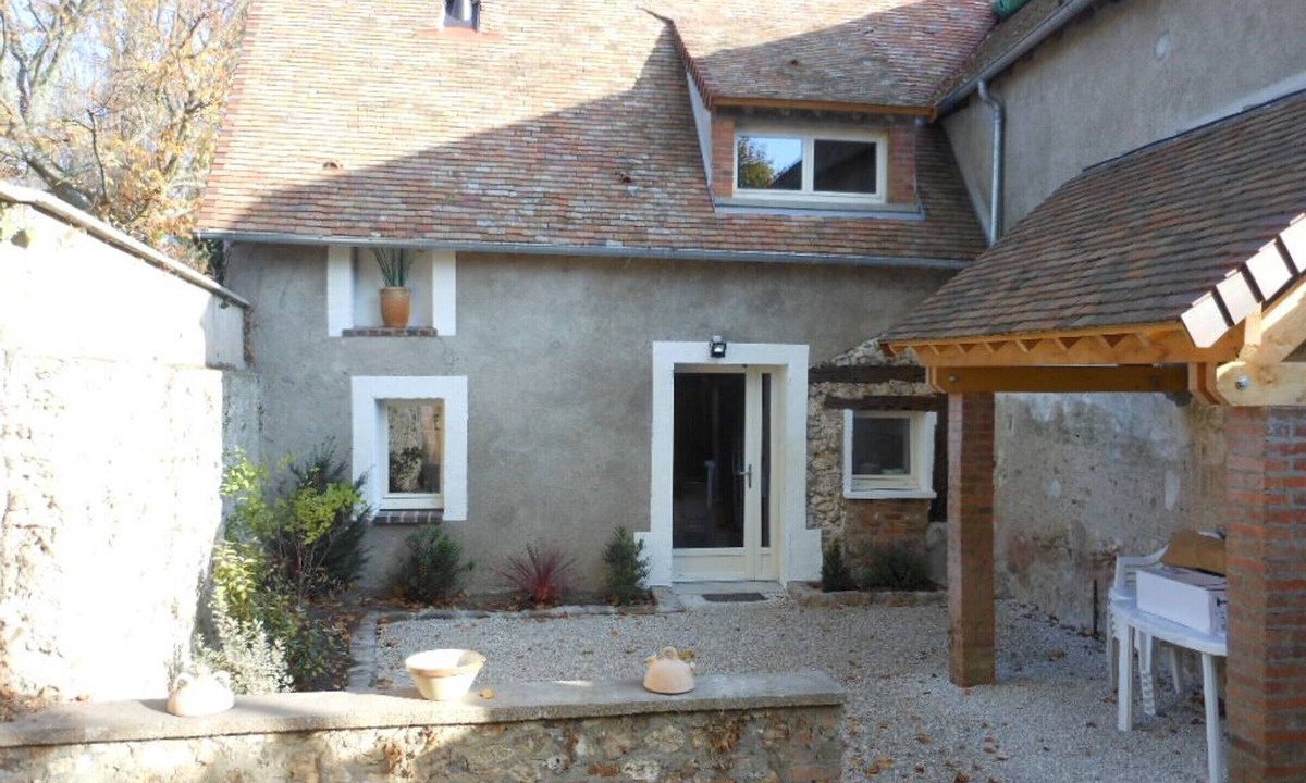 Bailleau-Armenonville Cottage | Family cottage near Chartres with private garden and wifi