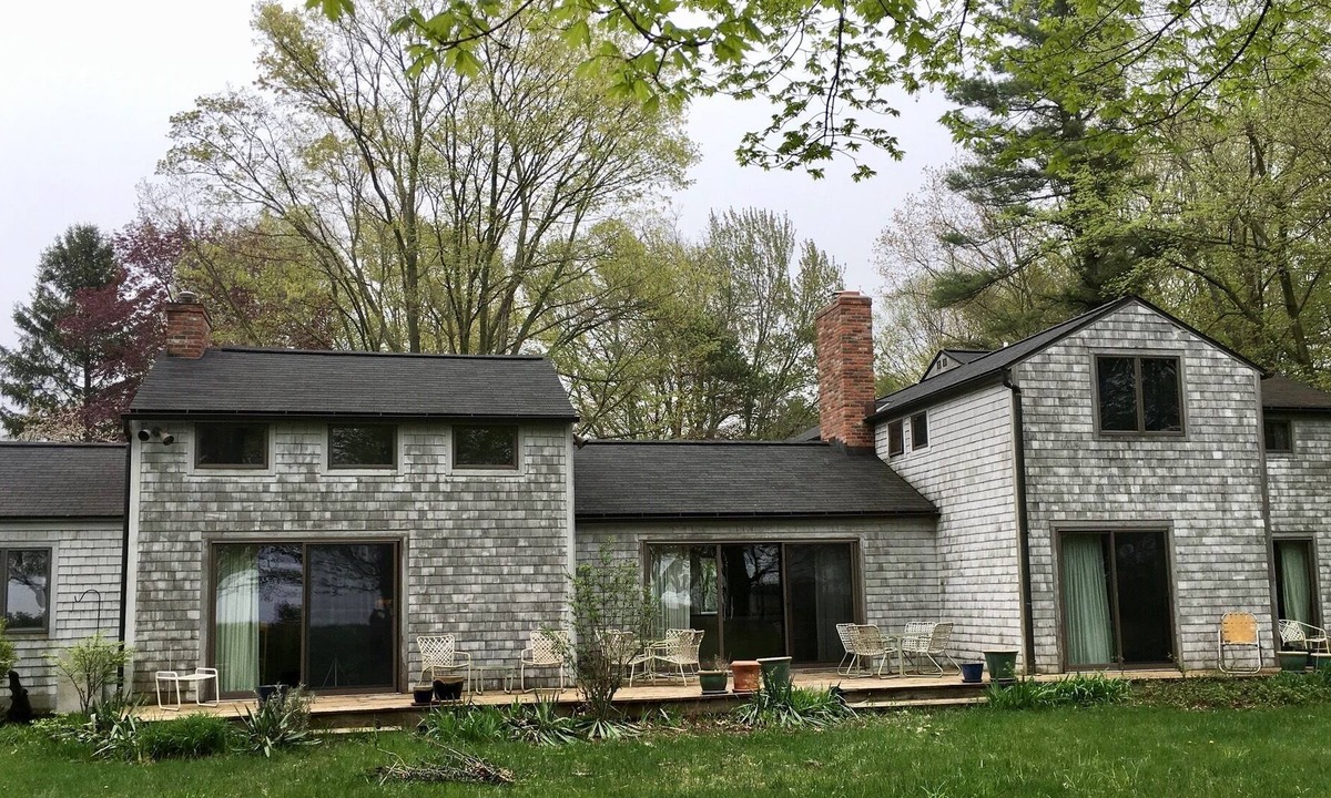 Holland House | Family Compound on Lake Michigan's Sandy Beaches
