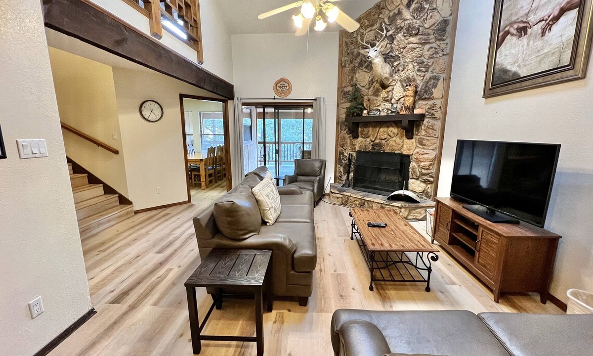 Ruidoso Condo | Family condo with private hot tub, extended deck, grill and AC.