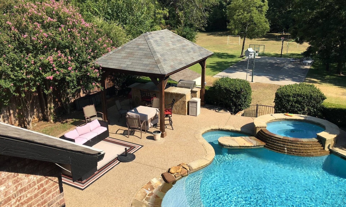 Coppell House | Family-Corporate Home on 1 Acre - 10 minutes from DFW Airport