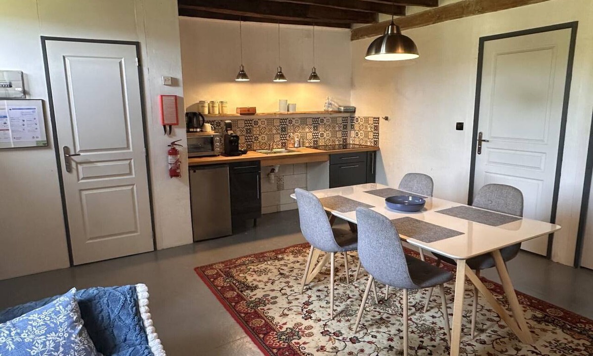 Saint-Palais Cottage | Family cottage, pets allowed - stay in Auvergne