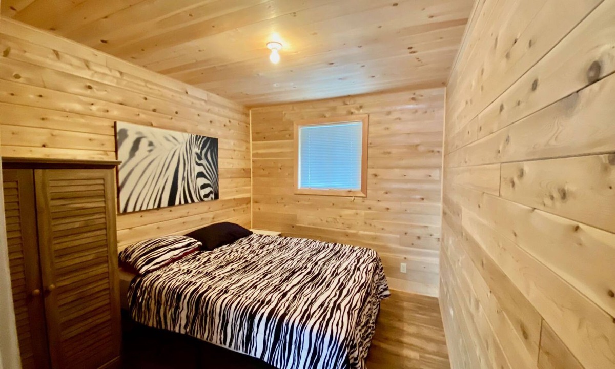 Cordova Mines Cottage | Family Cottage on Belmont Lake
