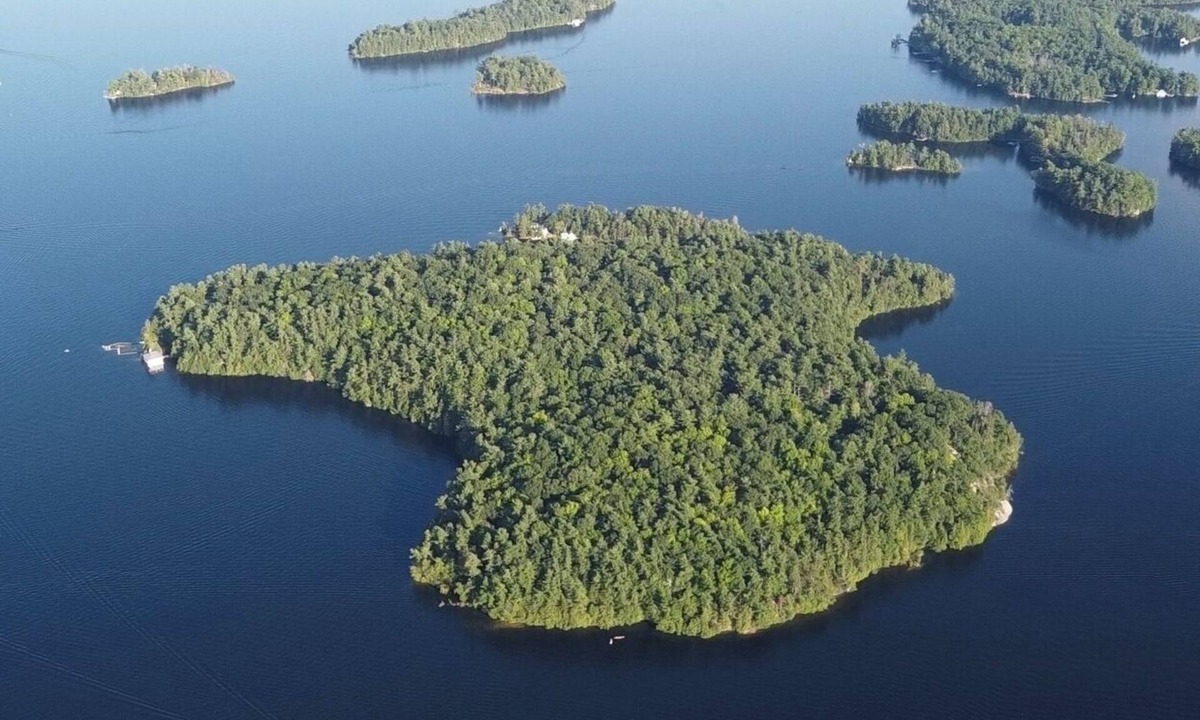 Athens Cottage | Family Cottage on Private Island
