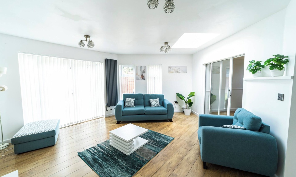 Oadby House | Family Delight Oadby