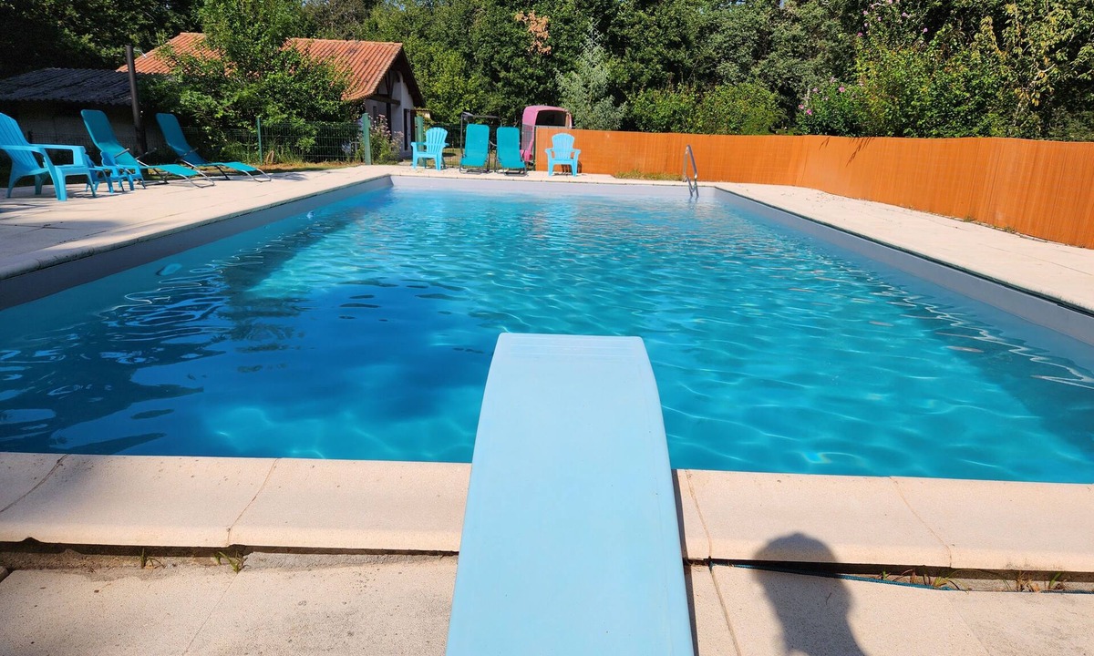 Saint-Germain-dEsteuil House | Family home on large plot with private pool