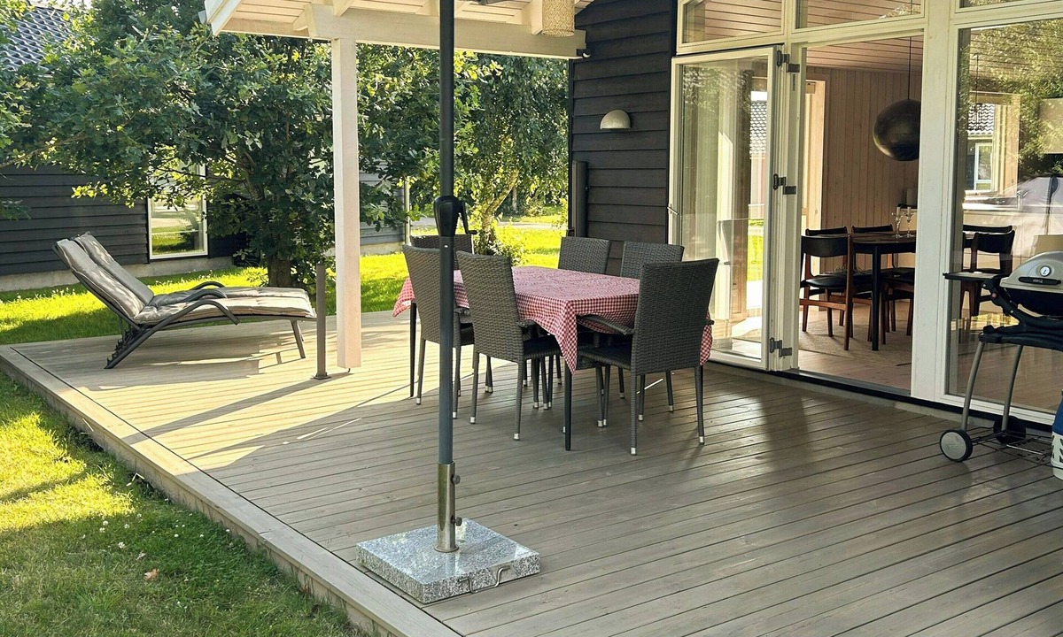Nykøbing House | Family-friendly home near child-friendly beach