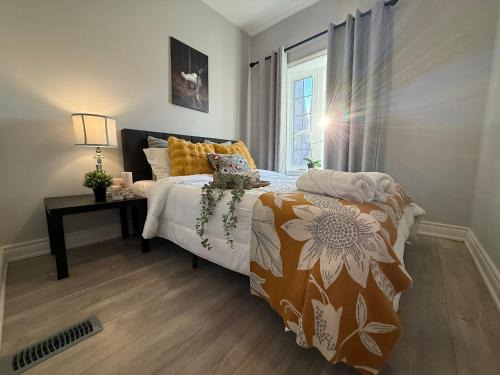 Bickford Park Apartment | Family-Friendly 3BR in Little Italy