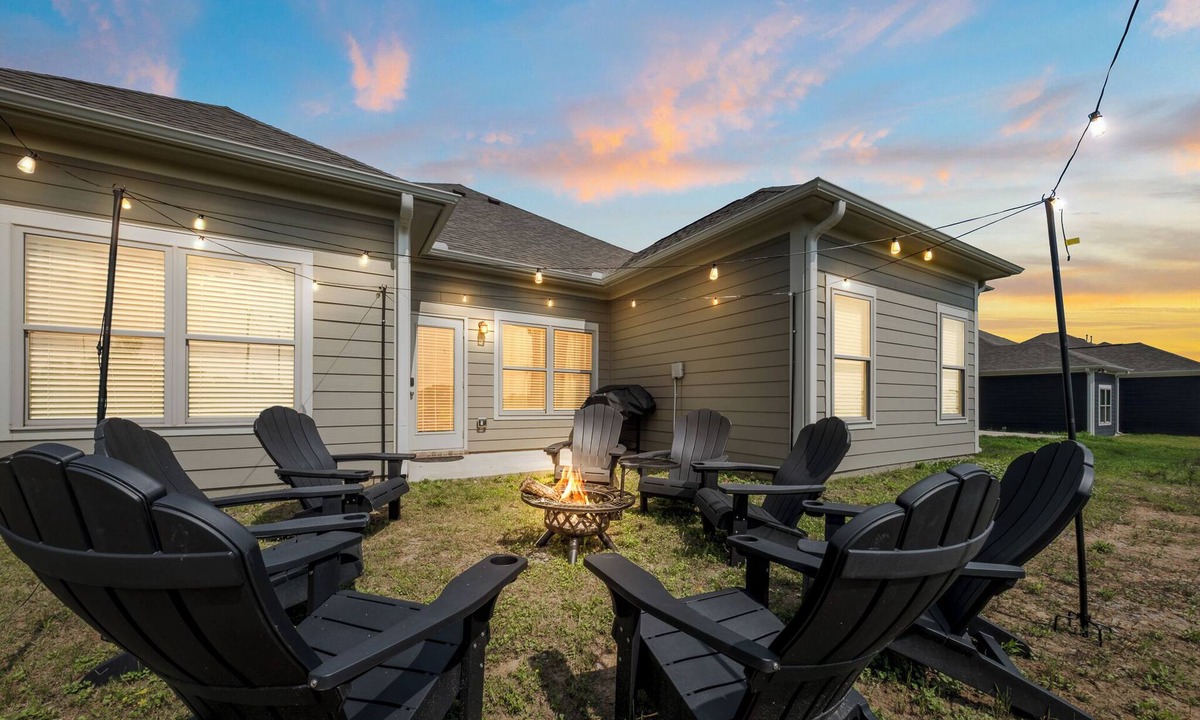 Cullman House | Family-Friendly 4BR Home - Game Room, Fire Pit & Backyard Fun