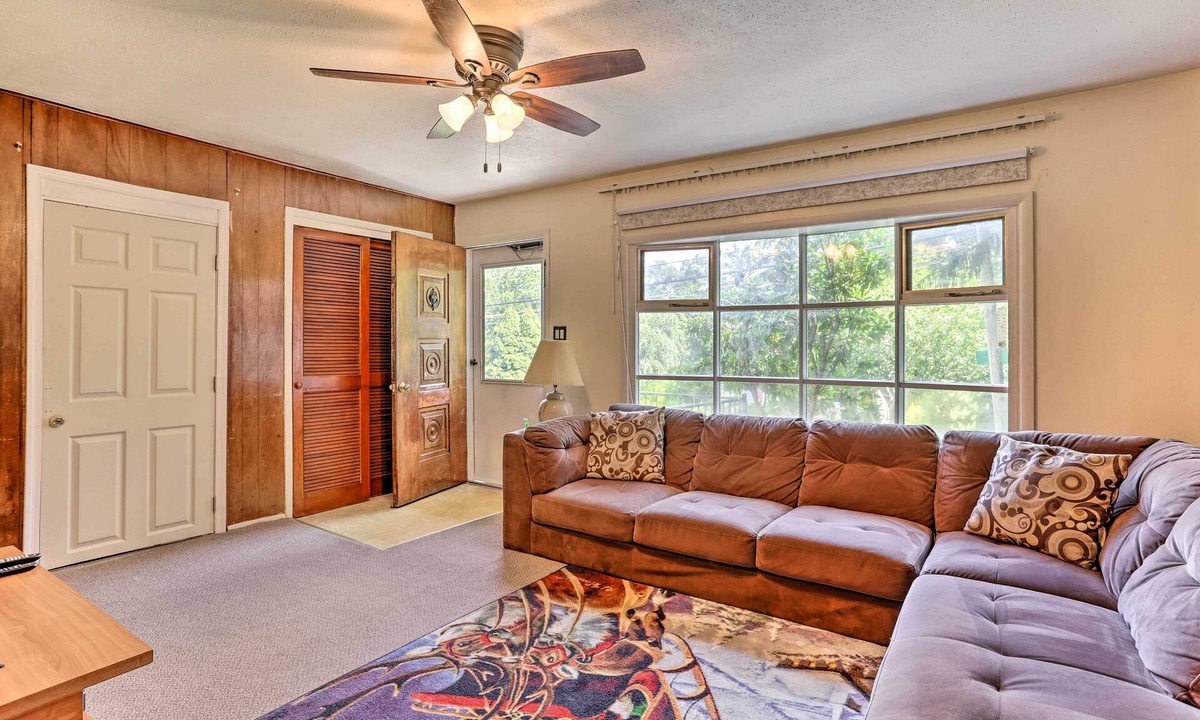 Allentown House | Family-Friendly Allentown Abode w/Backyard!