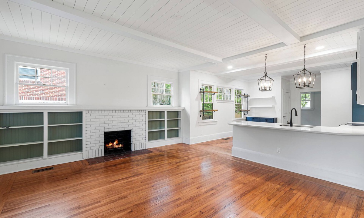 Avondale House | Family-Friendly Avondale Home w/Spa Bath & Yard