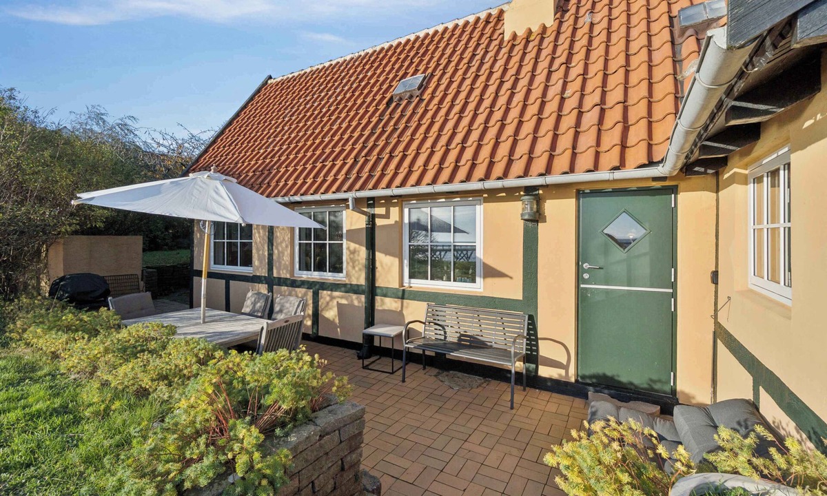 Arnager House | Family-friendly beachside holiday home