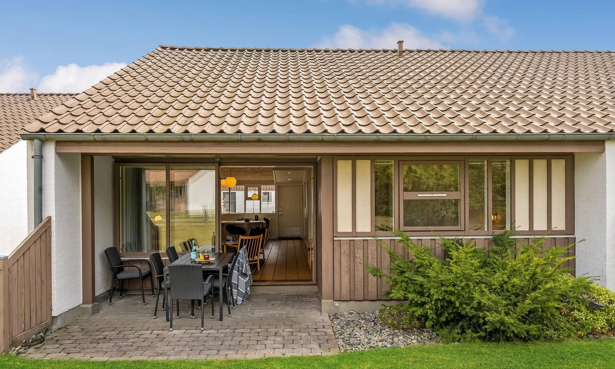 Gjern Apartment | Family friendly, bright cottage close to pretty nature.
